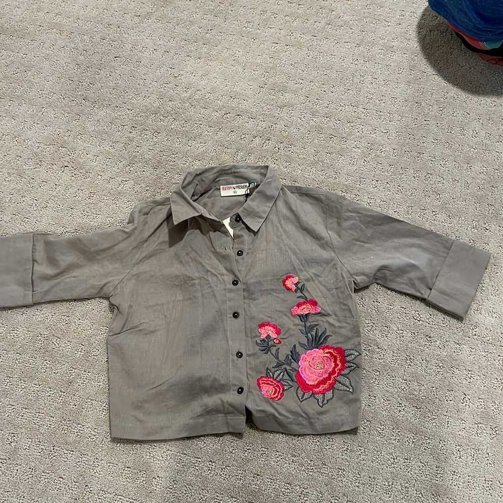 Gray linen button up crop top NWT